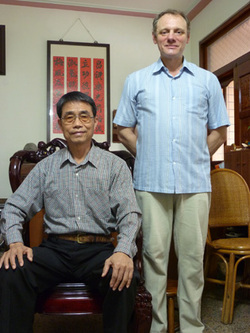 Adrian Murray and Prof. Lin Chang-Lin